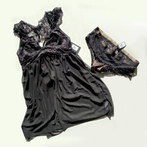 NWT 3 Pcs Set Frederick's of Hollywood Babydoll Lace Lingerie + Thongs + Briefs